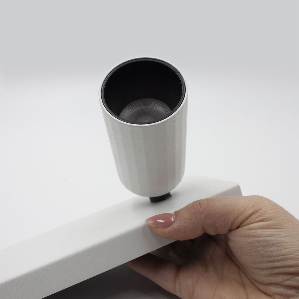 Surface-mounted Skarlat RSLC78049-1 1&times;7W WH+BK 4000K s1695396 photo