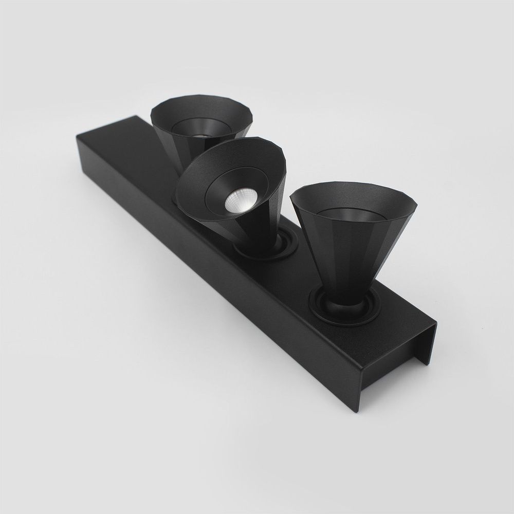 Surface-mounted Skarlat RSLC74131-3 3&times;7W BK 3000K s1695402 photo