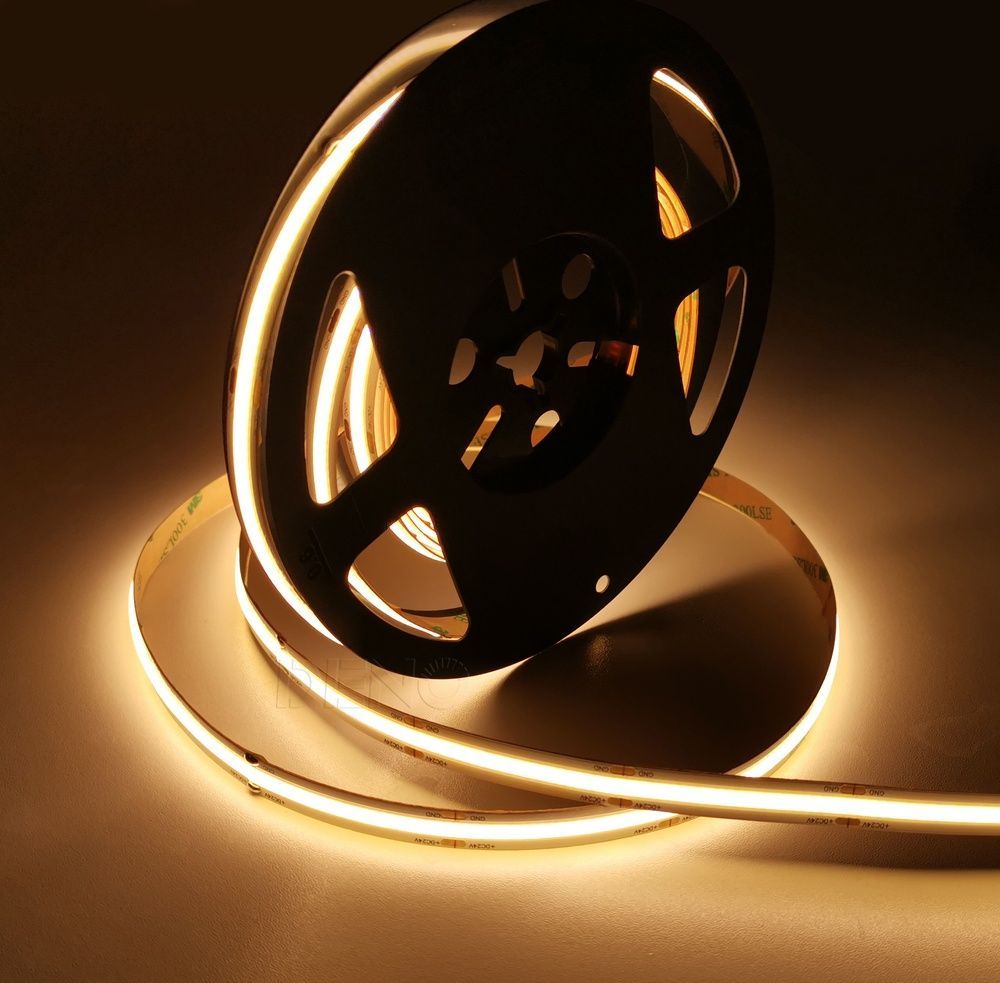 Світлодіодна стрічка Ustrip LED480-COB-W40-24V-15W-8mm-FC денний білий a000006 фото